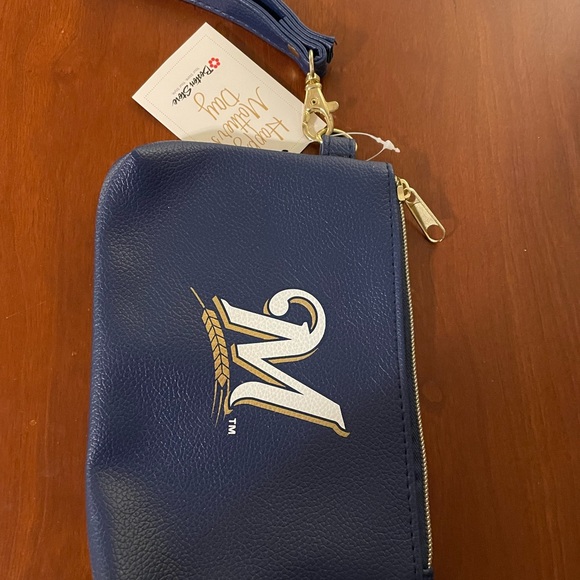 Milwaukee Brewers Wristlet - Picture 6 of 6